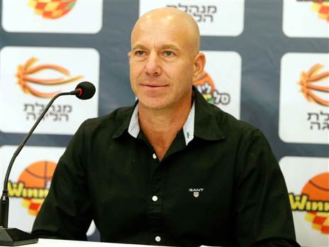 "חושש לגורל הספורט" (אלן שיבר)