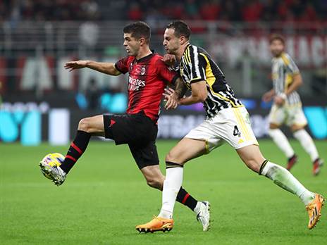 פוליסיק ומילאן התקשו בחיסרון מספרי (Marco Luzzani/Getty Images)