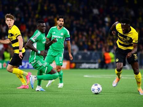 גם מכבי חיפה שיחקה על הדשא הסינטטי בברן העונה (GETTY)