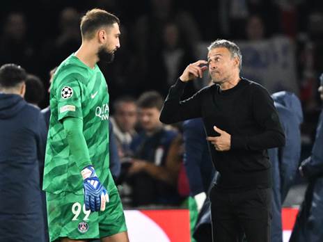 עם לואיס אנריקה. המאמן טוען שהוא מרוצה (Getty)