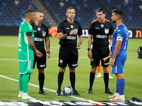 גרינפלד. ניהל את ה-1:2 של מכבי חיפה (אלן שיבר)