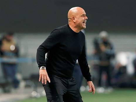 יוסי אבוקסיס. בקרוב יקבל חיזוק להגנה שלו (אלן שיבר)