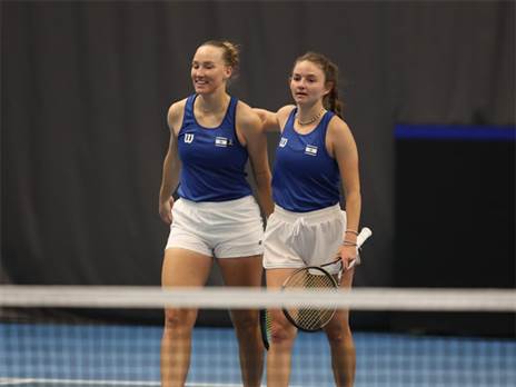 לינה גלושקו וניקול חירין (קרדיט:Saulius Čirba)