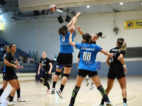 שירה ג`רבי, הצטיינה עם 12 שערים (באדיבות גיל שמאי, איגוד הכדוריד)