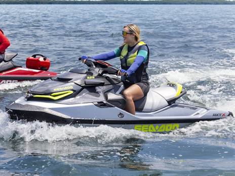 SEADOO RXT-X RS 325 גם לשלושה רוכבים