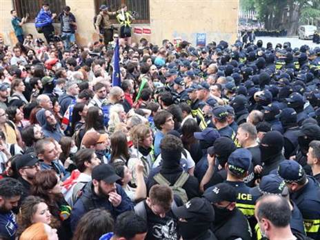 ההפגנות נגד הממשלה בגאורגיה (getty)