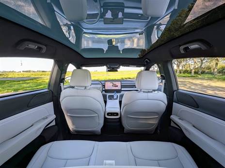 רשימת אבזור עשירה