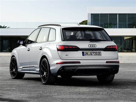 אאודי Q7 המחודש: עדכוני עיצוב ויחידות הנעה מתקדמות וחזקות יותר