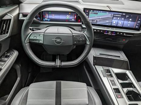 הנדסת האנוש טובה. יש כפתורים למזגן וגם לא יקפאו לכם האצבעות