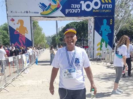 חנדלי, בגיל 80! (דוברות הטכניון)