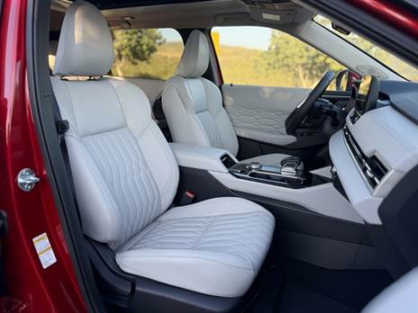 מושבים קדמיים מפנקים, נוספה אפילו אופציה לאוורור