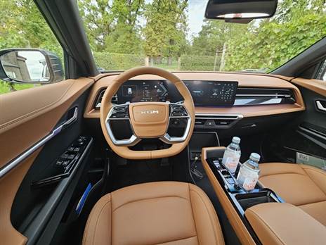 תא נוסעים מודרני ומרווח מצוין