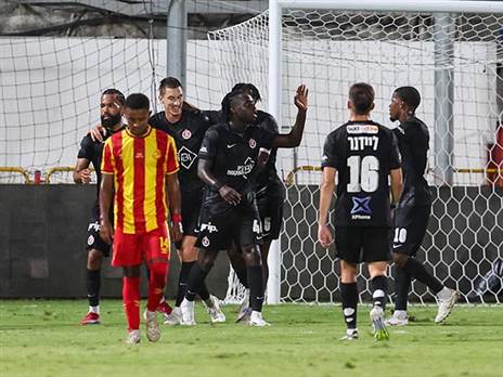 הפועל ת“א. אמנית הקרנות (לירון מולדובן)