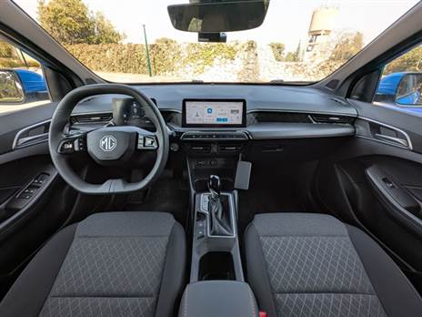 MG3 - לא נראית כמו “סינית“. מולטימדיה פשוטה לתפעול