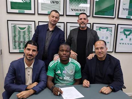 סדריק דון עם ליאור רפאלוב, איציק עובדיה וסוכניו שחר גרינברג ורוסטיק גולדשטין (מכבי חיפה)