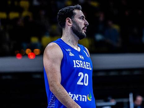 הנבחרת רצתה לסגור ניצחון כפול (צילום: עמית ברמן)