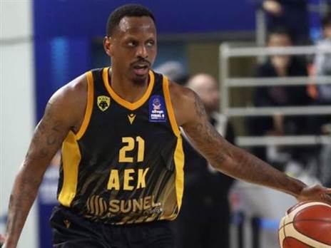 "האמן של אא"ק". ננאלי (מתוך האתר הרשמי של אא"ק)