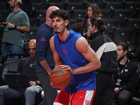 שרף מתחמם. יקבל הזדמנויות העונה (Nathaniel S. Butler/NBAE via Getty Images)