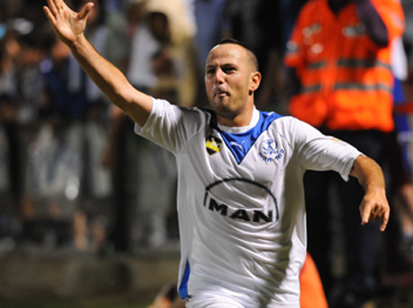 גיא צרפתי. לא עובר, בינתיים (ניר בוקסנבאום)