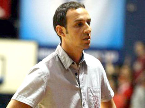 צירף עוד שניים. קטש