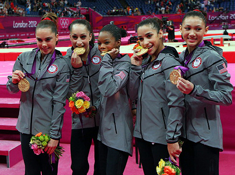 ניצחון בנוקאאוט. בנות ארה"ב (GETTYIMAGES)