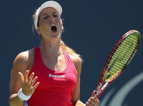 פאר, הצניחה נמשכת (GETTYIMAGES)