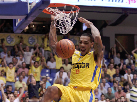 לא יבטיע יותר בהיכל. תומאס (אלן שיבר)