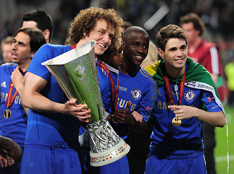 לואיז, אוסקר ורמירס עם הגביע, בניון מציץ (GETTYIMAEGS)