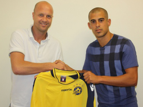 רשמית במכבי. בן חיים (צילום: האתר הרשמי של מכבי ת"א)