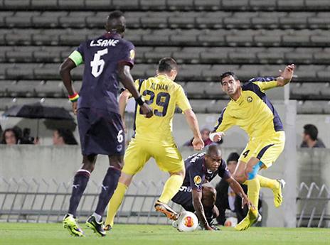 דוגמה טובה לשניים ששווים ספסל, אבל גם הרכב. אלטמן ובן הרוש (מכבי ת"א, האתר הרשמי)