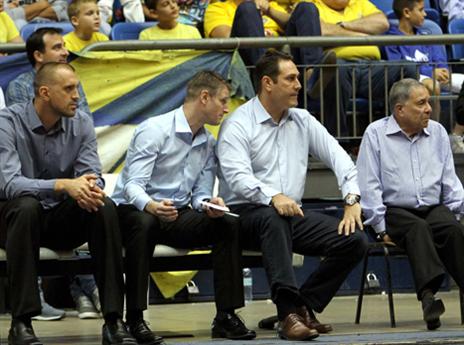 חוזרים לשנות ה-90. מכבי נגד כולם