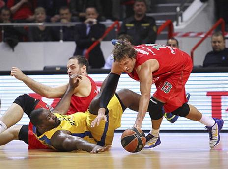 הרבה מלחמה, הרבה מה להוכיח. סופו על הפרקט (gettyimages)