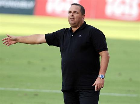 בן שמעון. מלא במחמאות