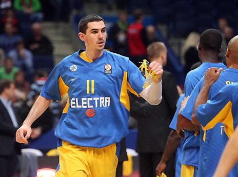 ג'ייק כהן, נשאר עם האימונית (gettyimages)