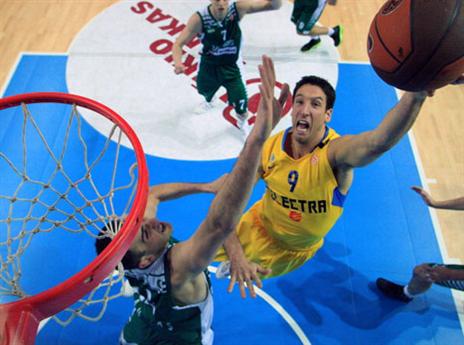 גם הוא ילבש אדום הערב. גרין