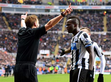 טיוטה והשופט מייק ג'ונס, התחנונים לא עזרו (gettyimages