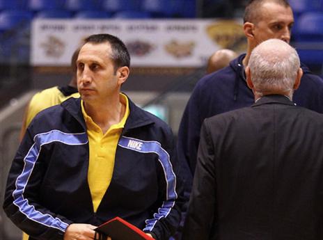 דרוך כבר באימון. בלאט (אלן שיבר)