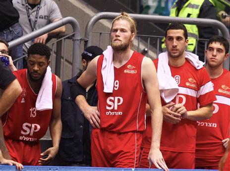 שחקני הפועל, לא היה להם סיכוי (אלן שיבר)