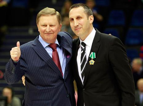 בלאט. חייך רק בטקס לפני המשחק (gettyimages)