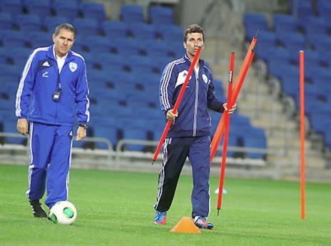 "אלי הוא האיש המתאים" (אלן שיבר)