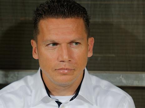 בכר. התלבטות בקישור (אנצ'ו גוש, ג'יני)