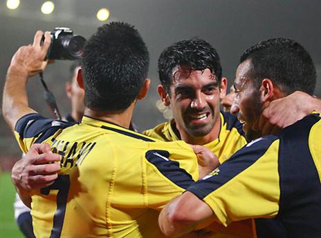 המשחק הגדול של העונה. מכבי חוגגת 2:3 משוגע בדרבי