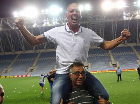 החגיגות של ייטב בסיום