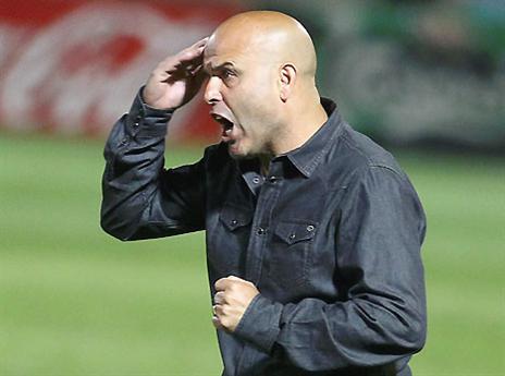 סגל חסר מנהיג. אבוקסיס (אלן שיבר)