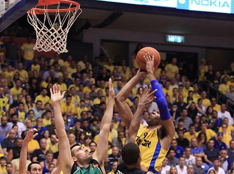 "כבר שלחו שחקנים הביתה" (אלן שיבר)