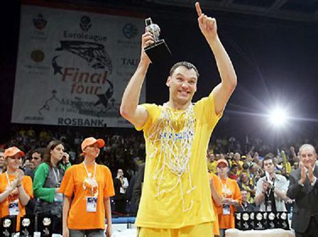 כמה אוהדים יחכו לו בשדה? שאראס