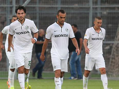 בחיפה מקווים שהוא יתעורר. עמאשה (אנצ'ו גוש - ג'יני)