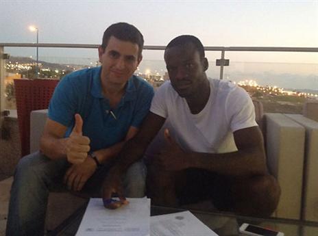 בישול כבר בבכורה. מאוולי