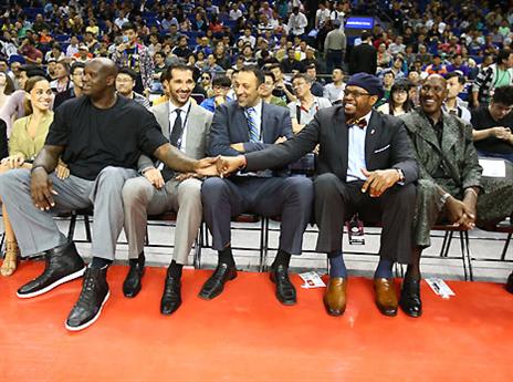 שאק וחברים, עשו חיים על הקווים (GETTYIMAGES)