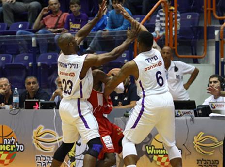 משחק צמוד בצפון (צילום: לילך וייס, מנהלת הליגה)